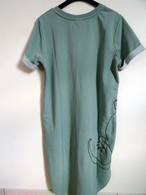 broderie à la main lézard tshirt idée cadeau 3