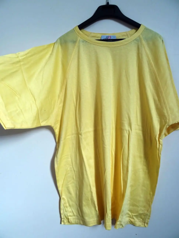 T-Shirt Jaune Vintage Seconde main 2