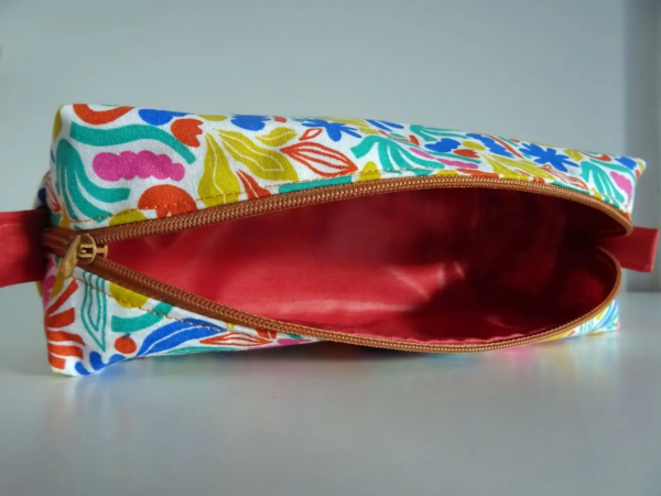 Trousse Punchy colorée école cadeau personnalisation prénom 4