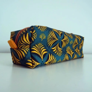 Trousse verte et jaune à motifs école cadeau prénom personnalisation 2