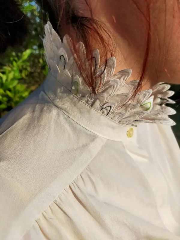 Chemise vintage pièce unique Paon brodé main rodier 22