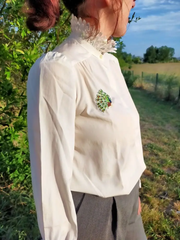 Chemise vintage pièce unique Paon brodé main rodier 24