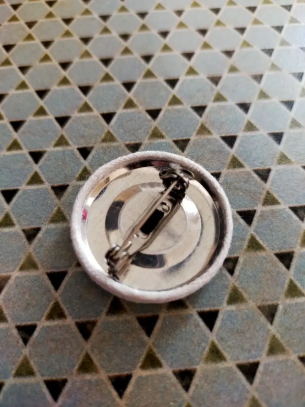 Dos Badge brodé expression désuète 5