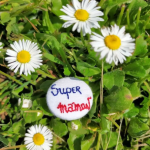 super maman badge brodé cadeau fete des meres