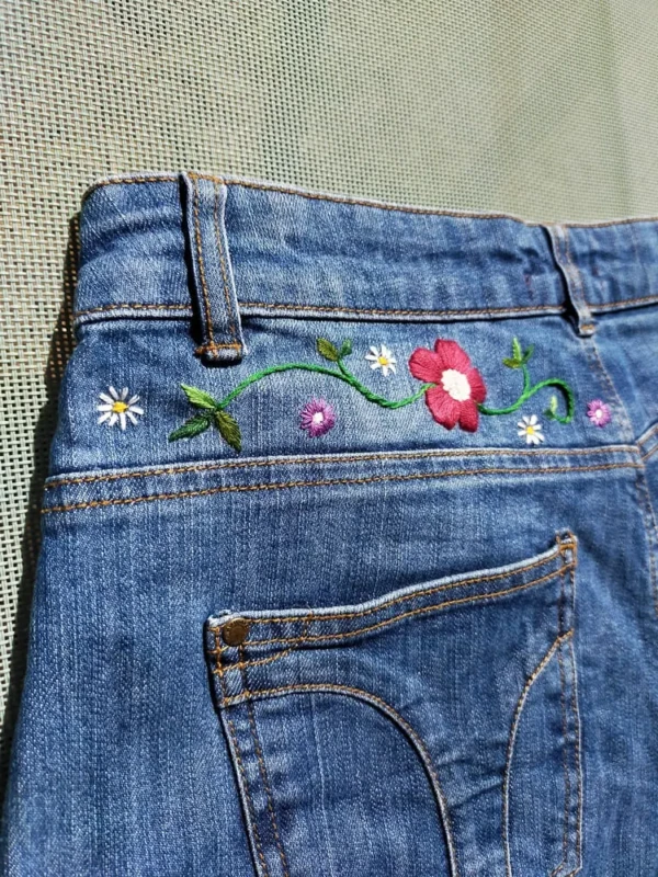 Short Jeans Brodé Fleurs Estival Slow Fashion Broderie Main Seconde main Original Ethique 6